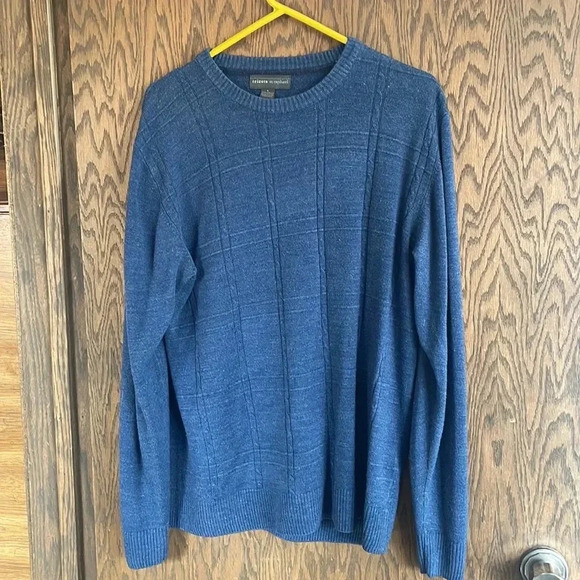 Tricots‎ St. Raphael Blue Sweater - Picture 1 of 4
